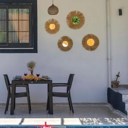 וילה Uzumlu Village 1 Bedroom With Private Garden And Pool קלקן