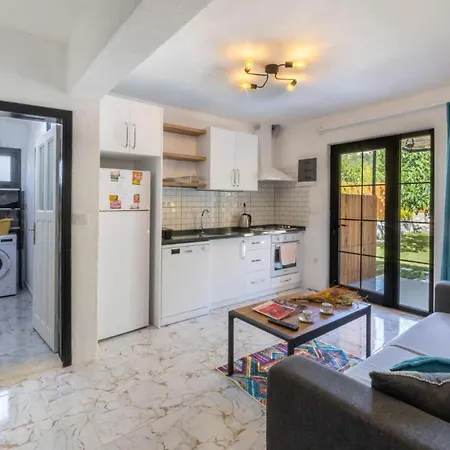 Uzumlu Village 1 Bedroom With Private Garden And Pool * קלקן