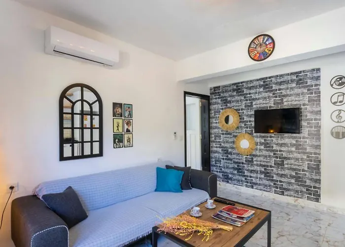 Uzumlu Village 1 Bedroom With Private Garden And Pool Villa