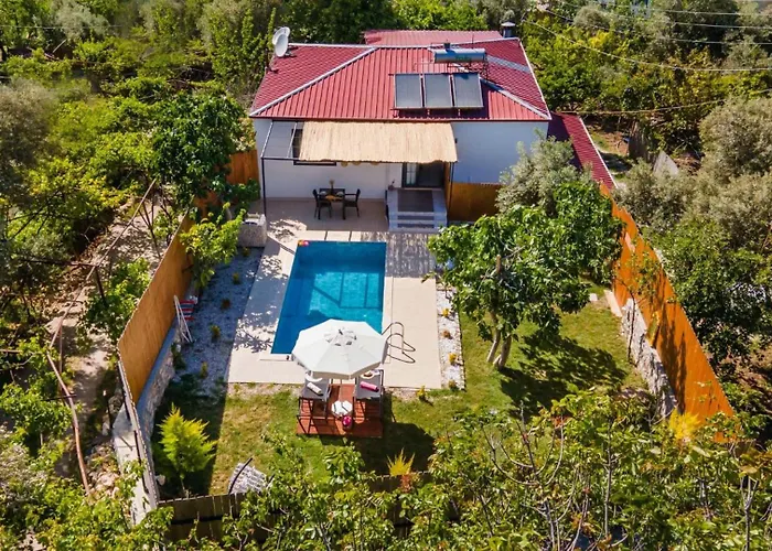 Villa Uzumlu Village 1 Bedroom With Private Garden And Pool Kalkan